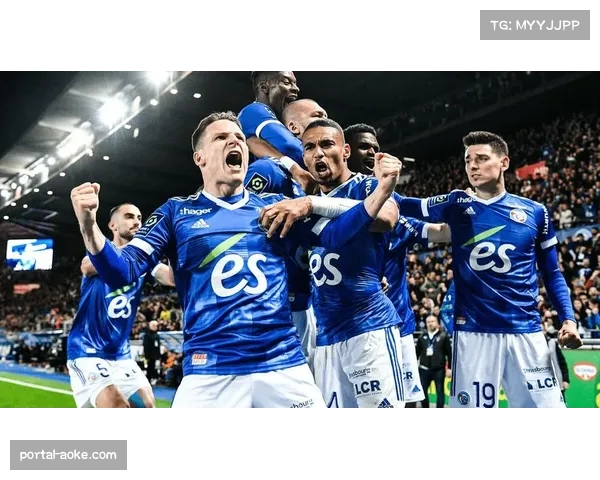 兰斯3比2险胜特鲁瓦 激战鏖战上演法甲进球盛宴 兰斯3比2险胜特鲁瓦 激战鏖战上演法甲进球盛宴